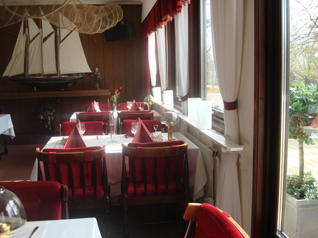 Eckeroe Hotell & Restaurang Eksteriør bilde